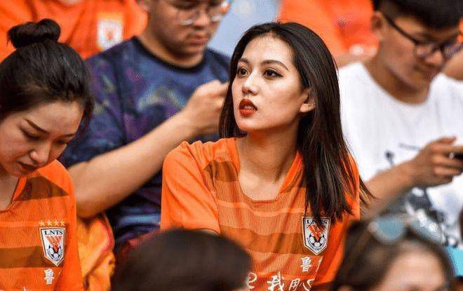 丝袜美腿诱惑一区二区三区