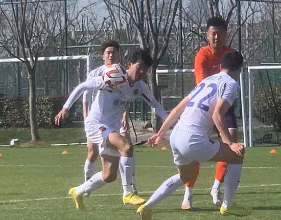 男女性高爱潮免费的国产