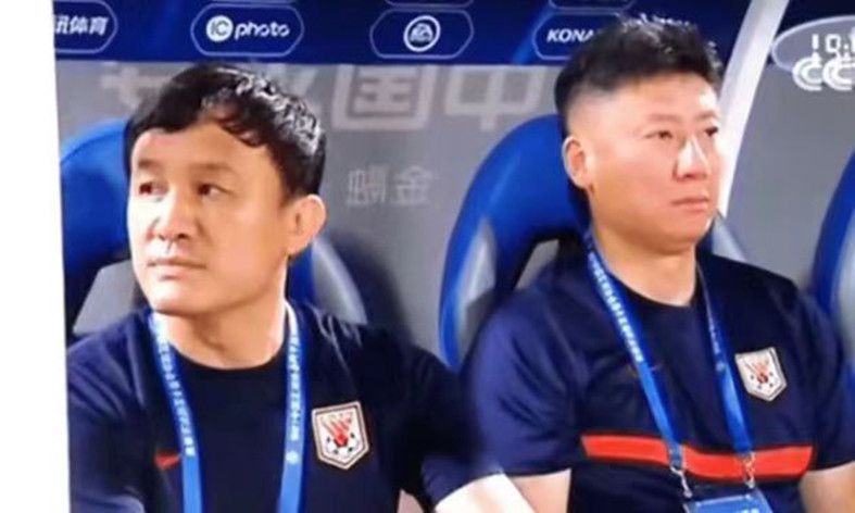 高鼻梁的美容师